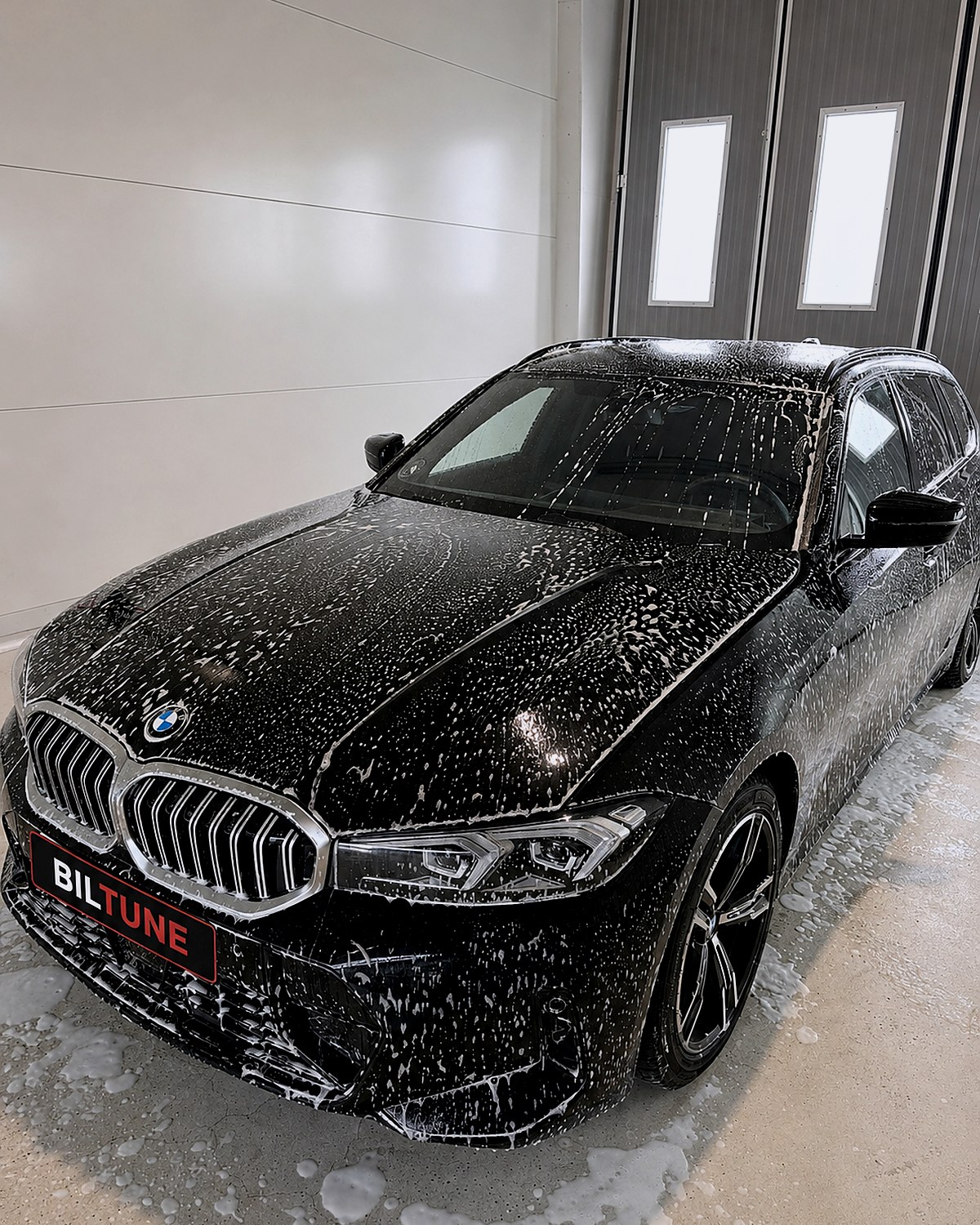 BMW 3-serie Touring under skumvask